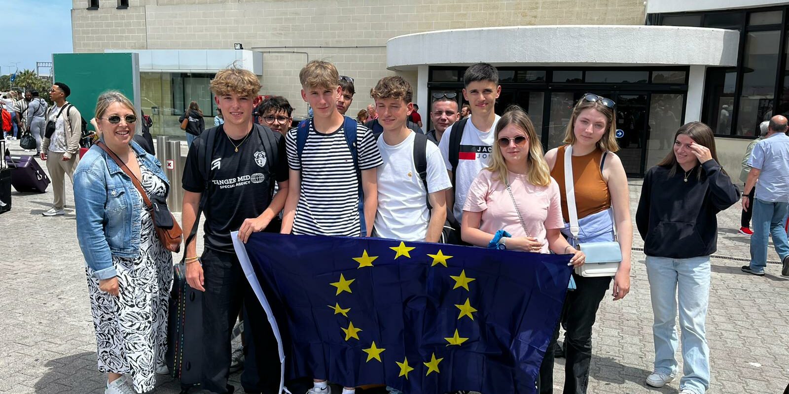 fee71f5b-51d4-482e-8dab-041e966e88f1